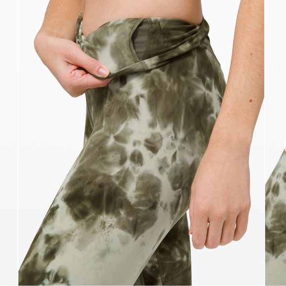 Lululemon Align Pant 14 25" *Diamond Dye Light Sage Army Green Dark Olive - Picture 2 of 3